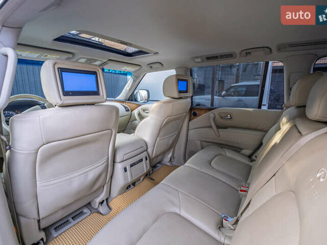 Белый Инфинити QX80, объемом двигателя 5.55 л и пробегом 81 тыс. км за 25000 $, фото 37 на Automoto.ua