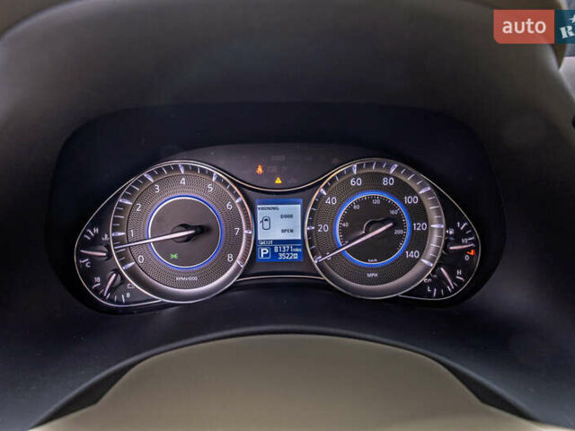 Белый Инфинити QX80, объемом двигателя 5.55 л и пробегом 81 тыс. км за 25000 $, фото 26 на Automoto.ua