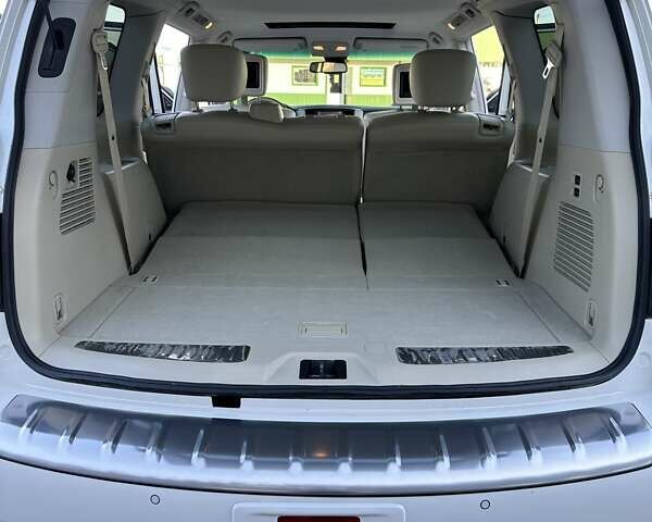 Белый Инфинити QX80, объемом двигателя 5.55 л и пробегом 48 тыс. км за 29900 $, фото 45 на Automoto.ua