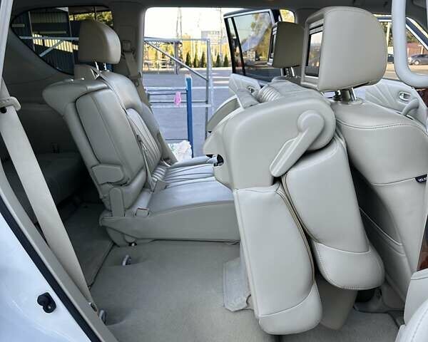 Белый Инфинити QX80, объемом двигателя 5.55 л и пробегом 48 тыс. км за 29900 $, фото 51 на Automoto.ua