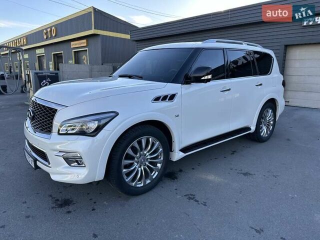 Белый Инфинити QX80, объемом двигателя 5.55 л и пробегом 48 тыс. км за 29900 $, фото 3 на Automoto.ua