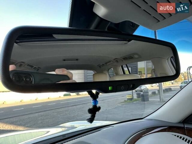 Белый Инфинити QX80, объемом двигателя 5.55 л и пробегом 48 тыс. км за 29900 $, фото 25 на Automoto.ua