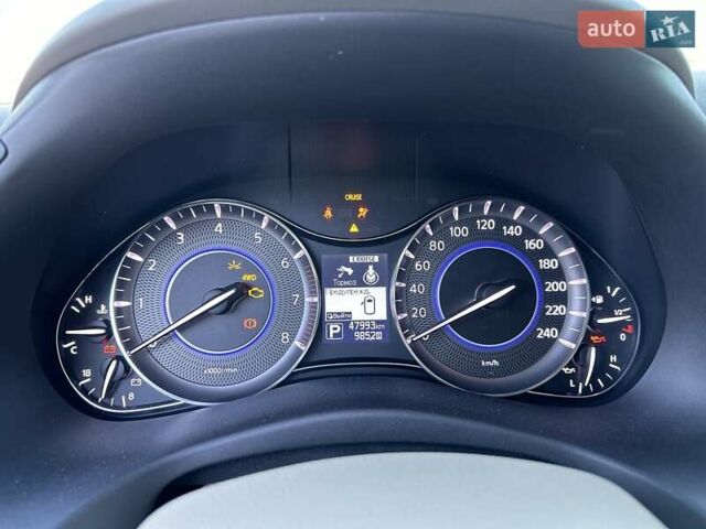 Белый Инфинити QX80, объемом двигателя 5.55 л и пробегом 48 тыс. км за 29900 $, фото 23 на Automoto.ua