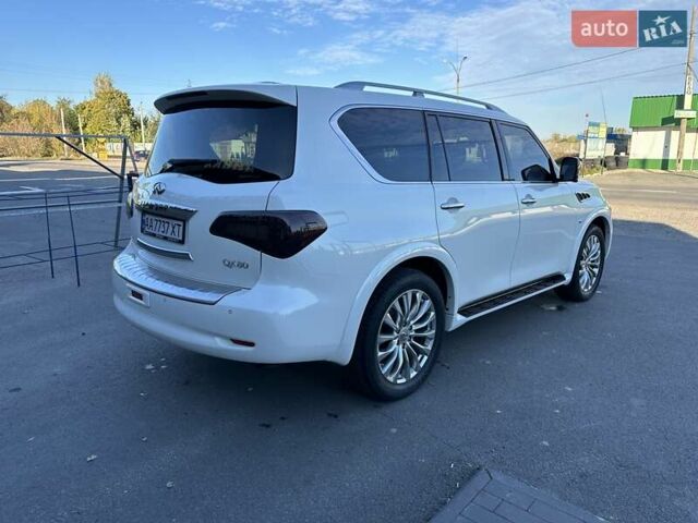 Белый Инфинити QX80, объемом двигателя 5.55 л и пробегом 48 тыс. км за 29900 $, фото 8 на Automoto.ua