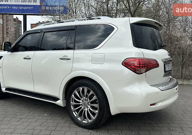Белый Инфинити QX80, объемом двигателя 5.55 л и пробегом 153 тыс. км за 34999 $, фото 3 на Automoto.ua
