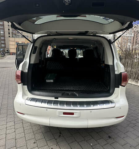 Белый Инфинити QX80, объемом двигателя 5.55 л и пробегом 153 тыс. км за 34999 $, фото 11 на Automoto.ua
