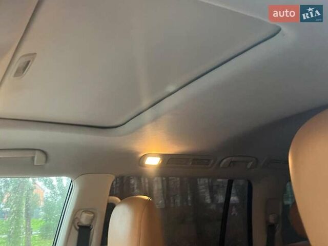 Белый Инфинити QX80, объемом двигателя 5.6 л и пробегом 172 тыс. км за 22990 $, фото 26 на Automoto.ua