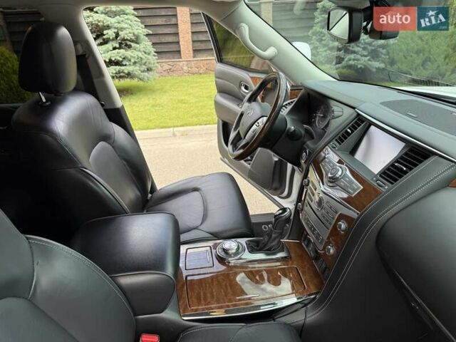 Білий Інфініті QX80, об'ємом двигуна 5.55 л та пробігом 117 тис. км за 30999 $, фото 48 на Automoto.ua