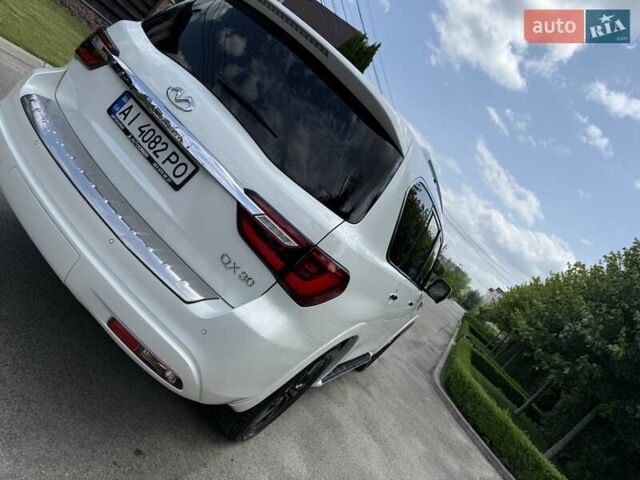 Білий Інфініті QX80, об'ємом двигуна 5.55 л та пробігом 117 тис. км за 30999 $, фото 21 на Automoto.ua