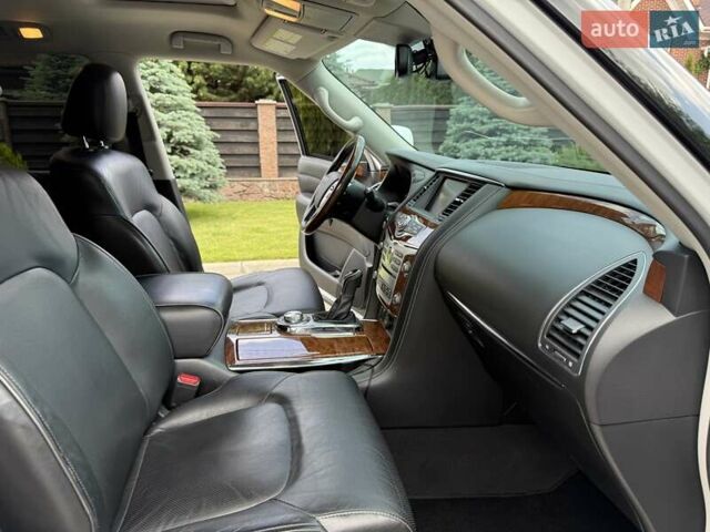Білий Інфініті QX80, об'ємом двигуна 5.55 л та пробігом 117 тис. км за 30999 $, фото 47 на Automoto.ua
