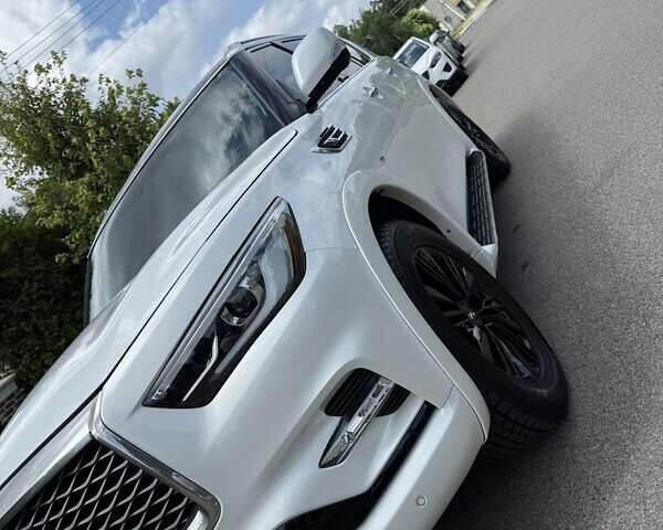 Білий Інфініті QX80, об'ємом двигуна 5.55 л та пробігом 117 тис. км за 30999 $, фото 19 на Automoto.ua