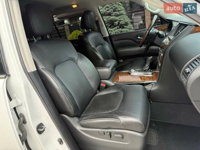 Білий Інфініті QX80, об'ємом двигуна 5.55 л та пробігом 117 тис. км за 30999 $, фото 49 на Automoto.ua