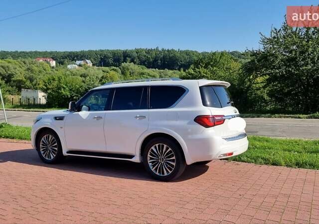 Белый Инфинити QX80, объемом двигателя 5.6 л и пробегом 75 тыс. км за 44000 $, фото 5 на Automoto.ua