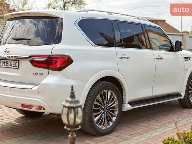 Белый Инфинити QX80, объемом двигателя 5.55 л и пробегом 51 тыс. км за 41500 $, фото 10 на Automoto.ua
