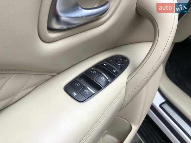 Білий Інфініті QX80, об'ємом двигуна 5.55 л та пробігом 112 тис. км за 41990 $, фото 15 на Automoto.ua