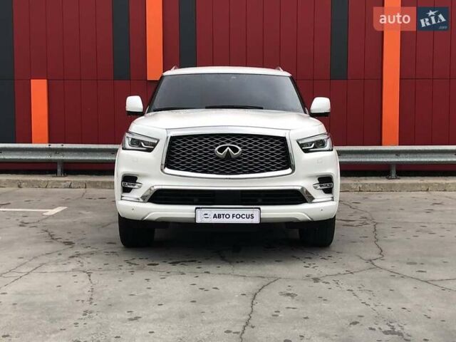 Білий Інфініті QX80, об'ємом двигуна 5.55 л та пробігом 112 тис. км за 41990 $, фото 2 на Automoto.ua