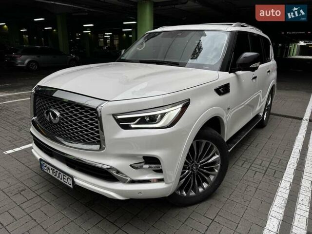 Белый Инфинити QX80, объемом двигателя 5.55 л и пробегом 57 тыс. км за 44000 $, фото 1 на Automoto.ua