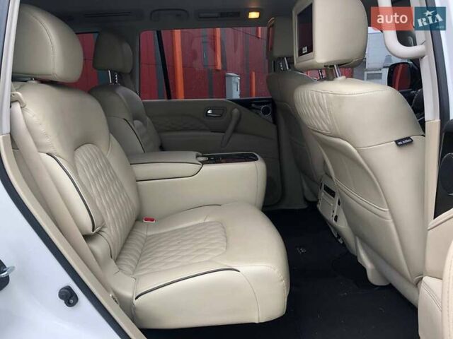 Білий Інфініті QX80, об'ємом двигуна 5.55 л та пробігом 112 тис. км за 41990 $, фото 9 на Automoto.ua