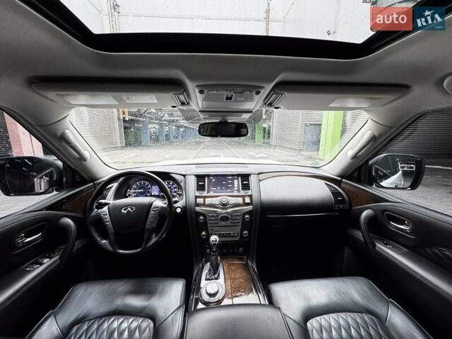 Белый Инфинити QX80, объемом двигателя 5.55 л и пробегом 57 тыс. км за 44000 $, фото 43 на Automoto.ua