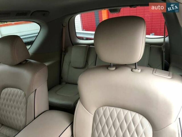 Білий Інфініті QX80, об'ємом двигуна 5.55 л та пробігом 112 тис. км за 41990 $, фото 13 на Automoto.ua