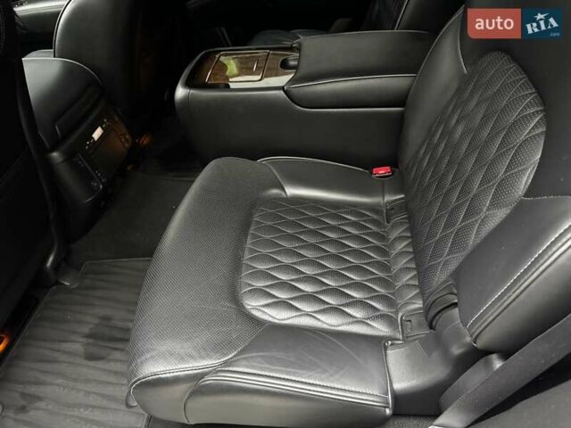 Белый Инфинити QX80, объемом двигателя 5.55 л и пробегом 57 тыс. км за 44000 $, фото 46 на Automoto.ua