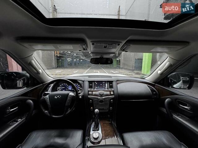 Белый Инфинити QX80, объемом двигателя 5.55 л и пробегом 57 тыс. км за 44000 $, фото 42 на Automoto.ua