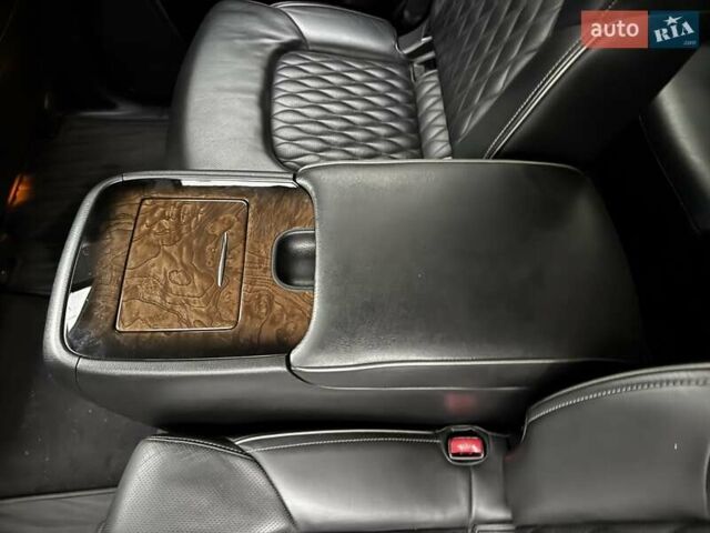 Белый Инфинити QX80, объемом двигателя 5.55 л и пробегом 57 тыс. км за 44000 $, фото 45 на Automoto.ua