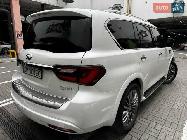 Белый Инфинити QX80, объемом двигателя 5.55 л и пробегом 57 тыс. км за 44000 $, фото 4 на Automoto.ua