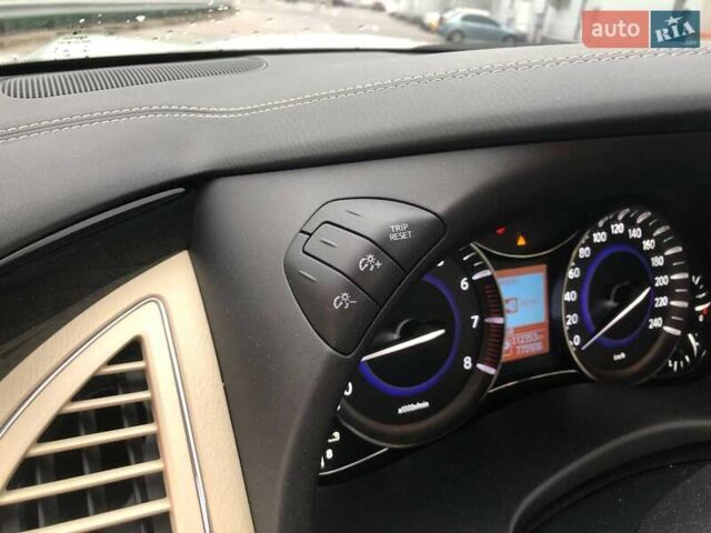 Білий Інфініті QX80, об'ємом двигуна 5.55 л та пробігом 112 тис. км за 41990 $, фото 19 на Automoto.ua