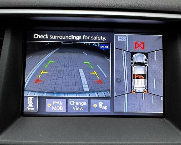 Белый Инфинити QX80, объемом двигателя 5.55 л и пробегом 57 тыс. км за 44000 $, фото 34 на Automoto.ua