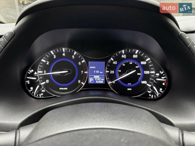 Белый Инфинити QX80, объемом двигателя 5.55 л и пробегом 57 тыс. км за 44000 $, фото 35 на Automoto.ua