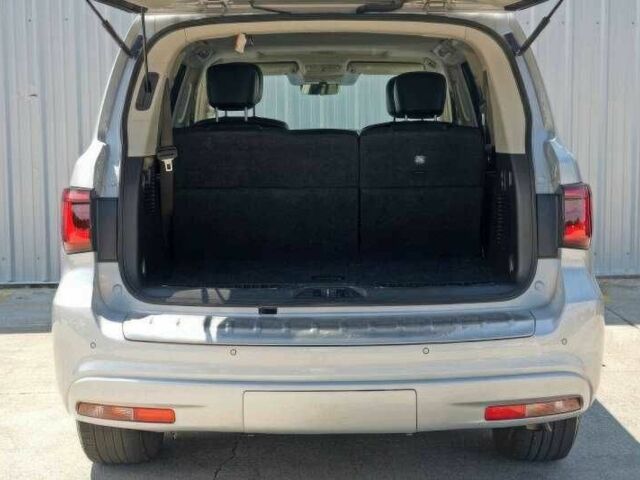 Білий Інфініті QX80, об'ємом двигуна 5.6 л та пробігом 45 тис. км за 15000 $, фото 8 на Automoto.ua