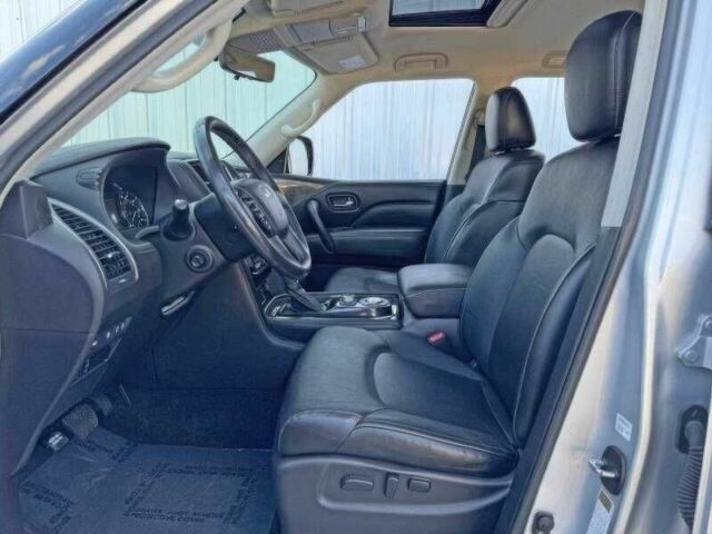 Білий Інфініті QX80, об'ємом двигуна 5.6 л та пробігом 45 тис. км за 15000 $, фото 14 на Automoto.ua