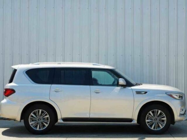 Білий Інфініті QX80, об'ємом двигуна 5.6 л та пробігом 45 тис. км за 15000 $, фото 3 на Automoto.ua