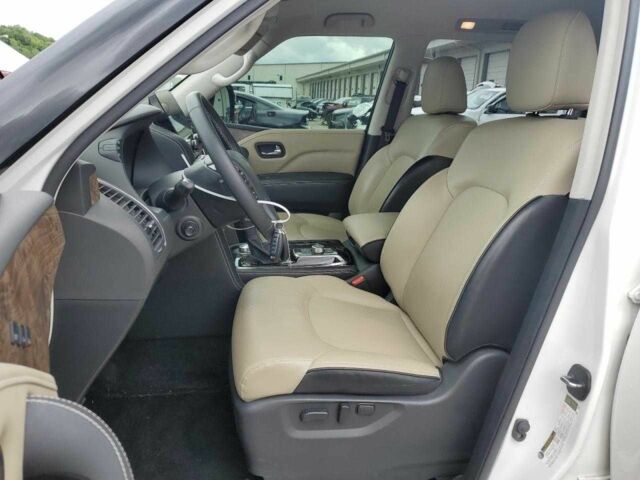 Білий Інфініті QX80, об'ємом двигуна 5.6 л та пробігом 123 тис. км за 14500 $, фото 6 на Automoto.ua