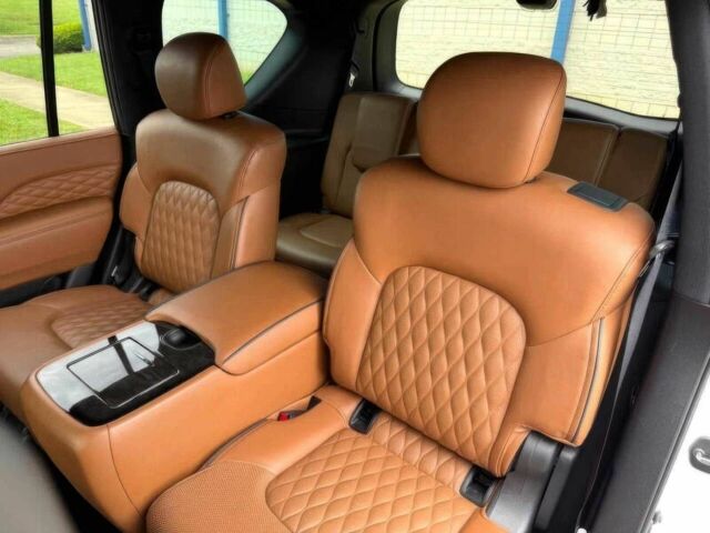 Білий Інфініті QX80, об'ємом двигуна 5.6 л та пробігом 25 тис. км за 39000 $, фото 13 на Automoto.ua