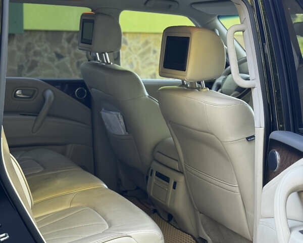 Черный Инфинити QX80, объемом двигателя 5.55 л и пробегом 294 тыс. км за 21999 $, фото 35 на Automoto.ua