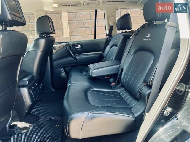 Черный Инфинити QX80, объемом двигателя 5.55 л и пробегом 165 тыс. км за 22000 $, фото 13 на Automoto.ua