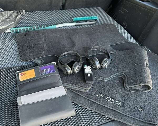 Черный Инфинити QX80, объемом двигателя 5.55 л и пробегом 165 тыс. км за 22000 $, фото 5 на Automoto.ua