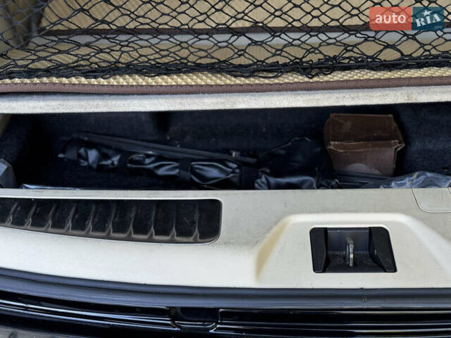 Черный Инфинити QX80, объемом двигателя 5.55 л и пробегом 298 тыс. км за 20700 $, фото 25 на Automoto.ua