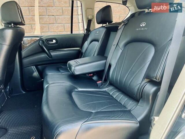 Черный Инфинити QX80, объемом двигателя 5.55 л и пробегом 165 тыс. км за 22000 $, фото 14 на Automoto.ua