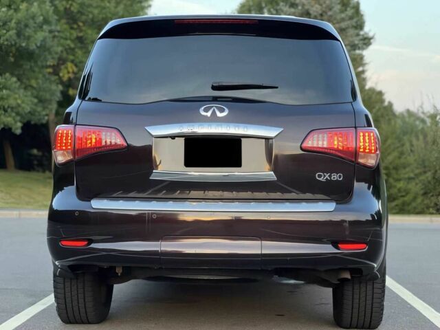 Черный Инфинити QX80, объемом двигателя 5.6 л и пробегом 74 тыс. км за 13000 $, фото 4 на Automoto.ua