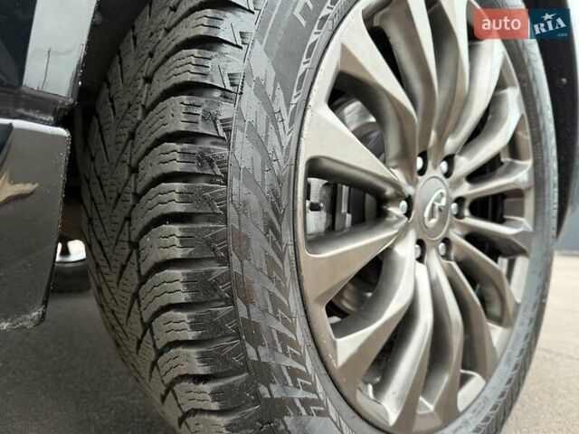 Чорний Інфініті QX80, об'ємом двигуна 5.55 л та пробігом 158 тис. км за 24500 $, фото 103 на Automoto.ua