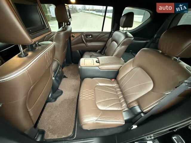 Чорний Інфініті QX80, об'ємом двигуна 5.55 л та пробігом 158 тис. км за 24500 $, фото 63 на Automoto.ua
