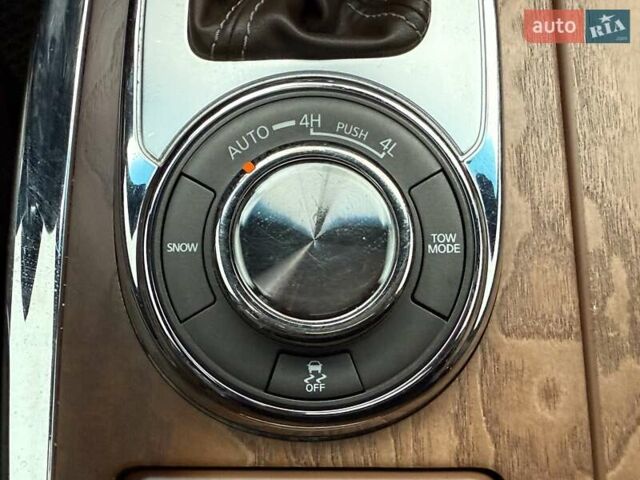 Чорний Інфініті QX80, об'ємом двигуна 5.55 л та пробігом 158 тис. км за 24500 $, фото 88 на Automoto.ua