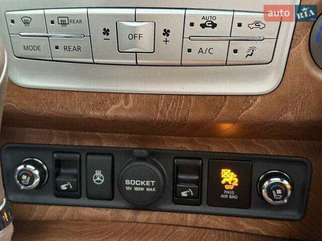 Чорний Інфініті QX80, об'ємом двигуна 5.55 л та пробігом 158 тис. км за 24500 $, фото 86 на Automoto.ua