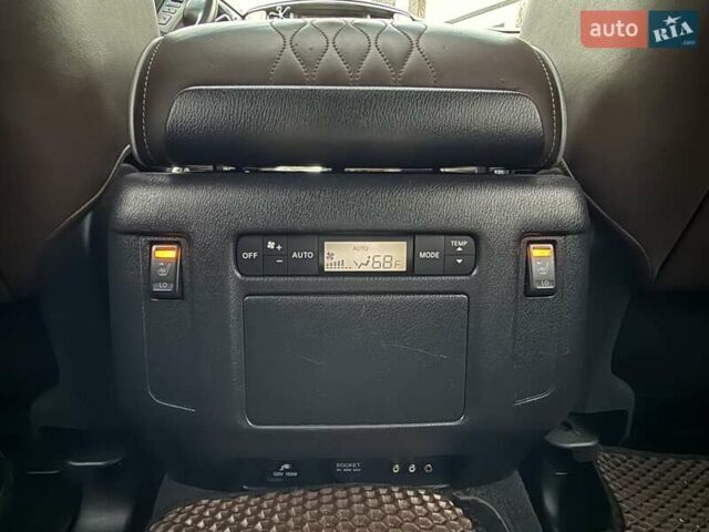 Чорний Інфініті QX80, об'ємом двигуна 5.55 л та пробігом 158 тис. км за 24500 $, фото 90 на Automoto.ua