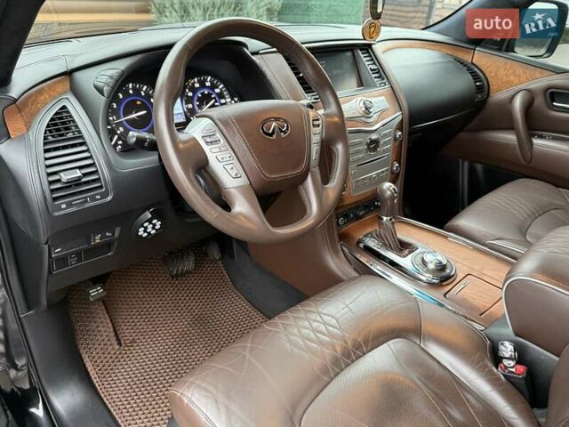 Чорний Інфініті QX80, об'ємом двигуна 5.55 л та пробігом 158 тис. км за 24500 $, фото 54 на Automoto.ua