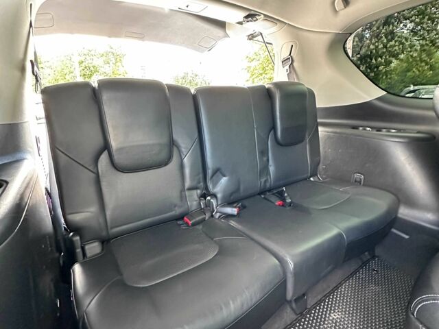 Чорний Інфініті QX80, об'ємом двигуна 5.6 л та пробігом 179 тис. км за 23950 $, фото 16 на Automoto.ua