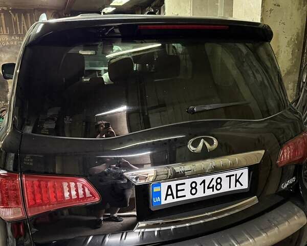 Чорний Інфініті QX80, об'ємом двигуна 5.55 л та пробігом 115 тис. км за 10000 $, фото 1 на Automoto.ua